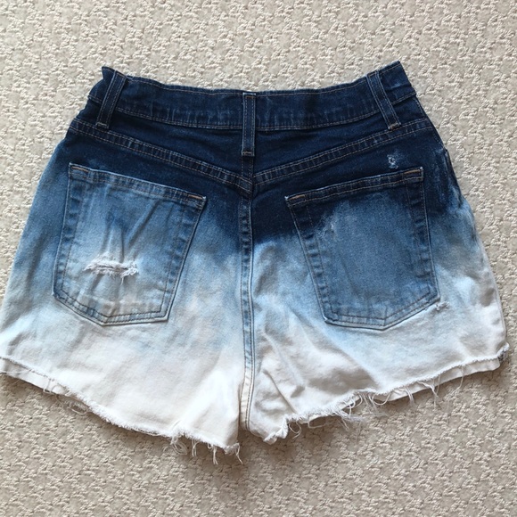 Shorts - Picture 2 of 5